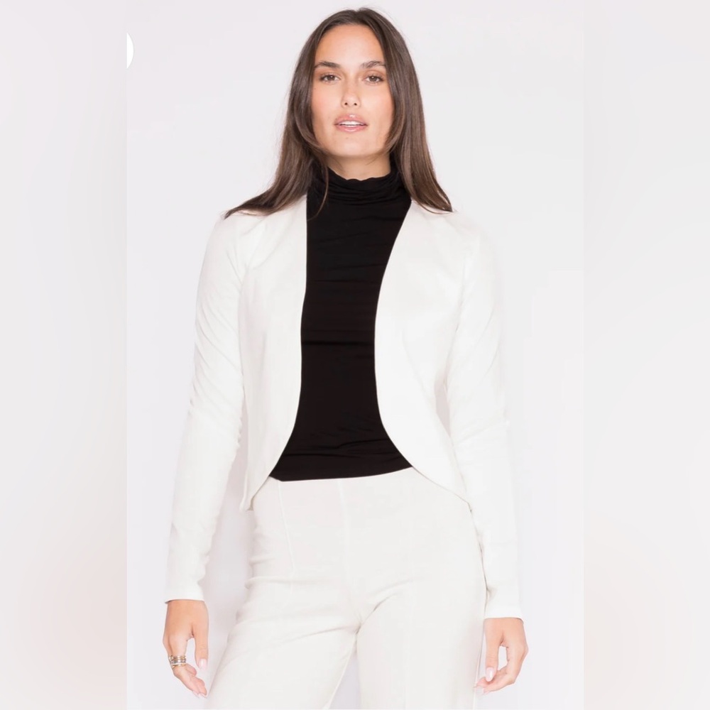 NWT Ripley Rader OFF-WHITE PONTE KNIT BOLERO size medium